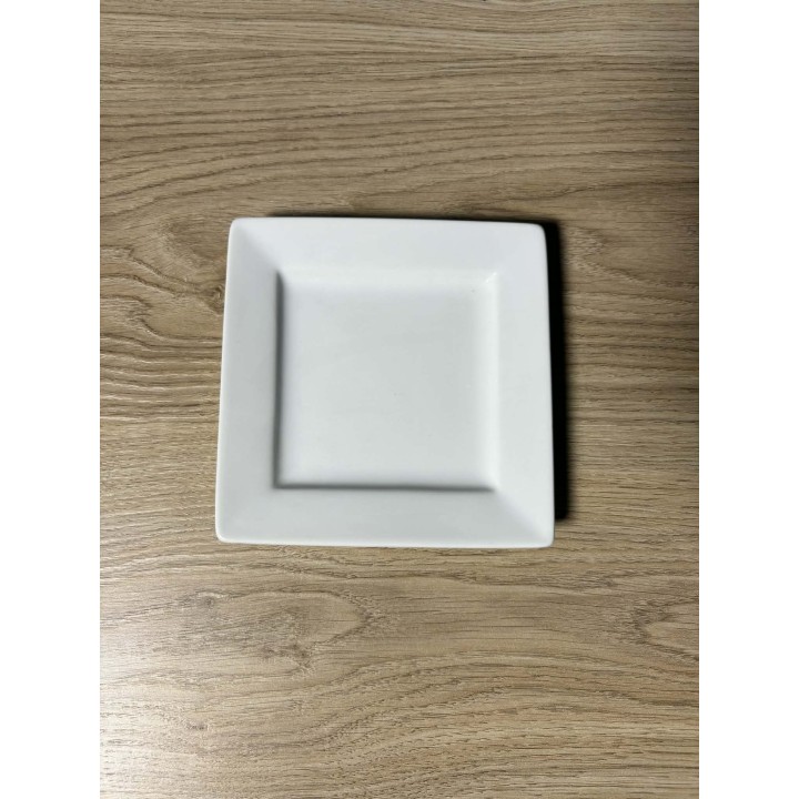 Assiettes carrées cocktail dinatoire ou autres 13 cm