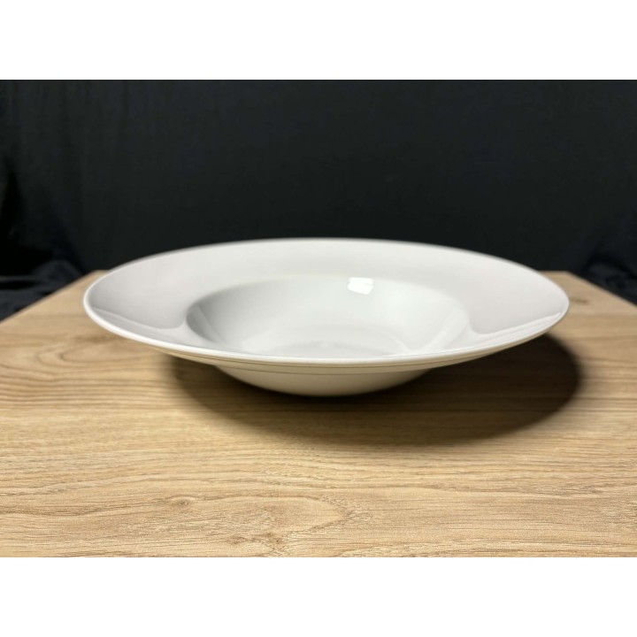 Assiettes profondes rondes unies