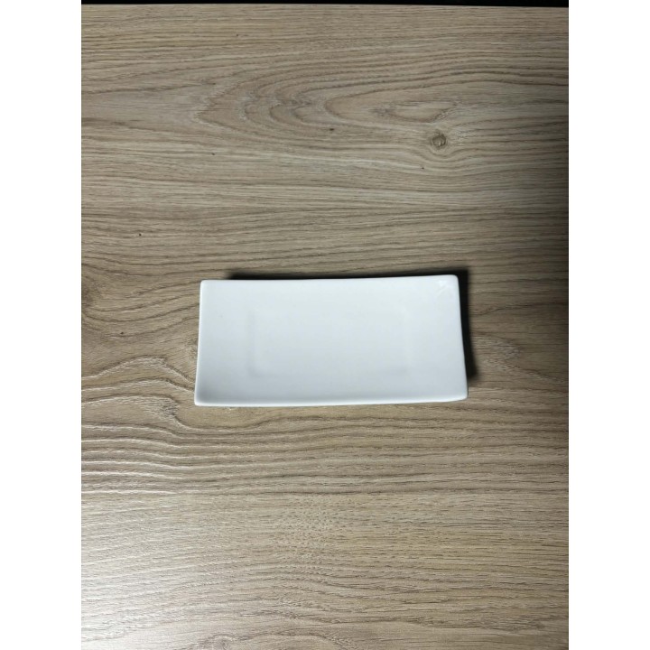 Mini assiettes Longueur 14,5 cm largeur 7 cm