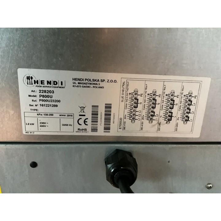 Four Hendi 4 niveaux