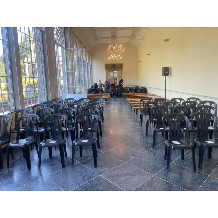 Chaise plastique anthracite